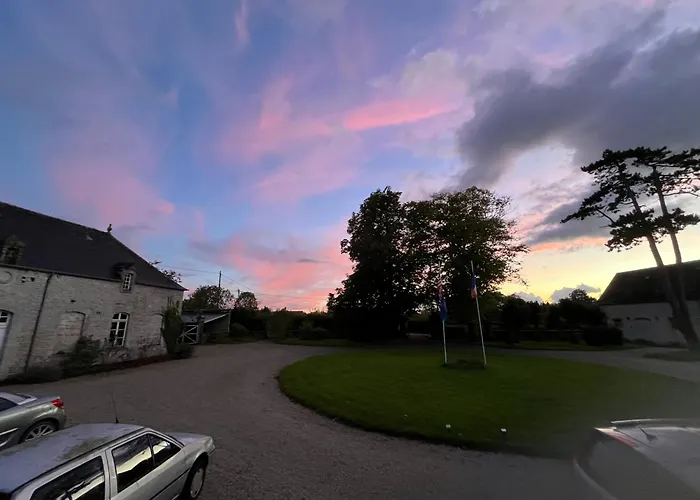 Chateau De Grandval - Sainte Mere Eglise